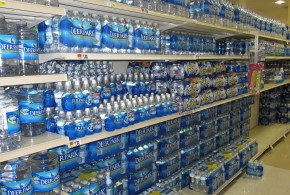 Bottled_water_in_supermarket