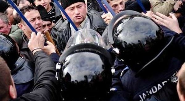 Fermierii din România ameninţă cu declanşarea protestelor de stradă