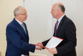 Pavel Filip solicită reluarea exportului de fructe şi legume în Rusia Pavel Filip si Farit Muhametsin