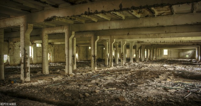 Alarmant: În fiecare zi, 1000 de fermieri europeni renunță la ferme! ferma-abandonata2