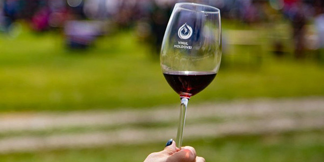 Vinurile autohtone sunt exportate în 56 de țări. Cele mai multe au fost exportate în Belarus, România, Georgia, Polonia și Cehia