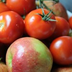 Rusia a interzis importul de mere și tomate din Azerbaijan