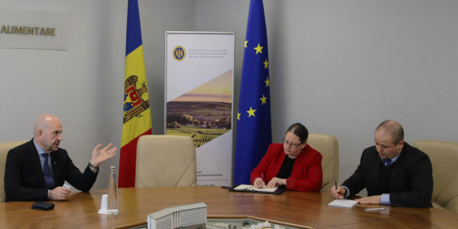 Ambasada SUA va oferi sprijin pentru ca agricultorii moldoveni să poată accesa noi piețe de export