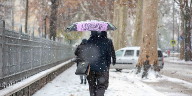 Atenție! Cod Galben de condiții complicate ale vremii – precipitații, lapoviță și ghețuș