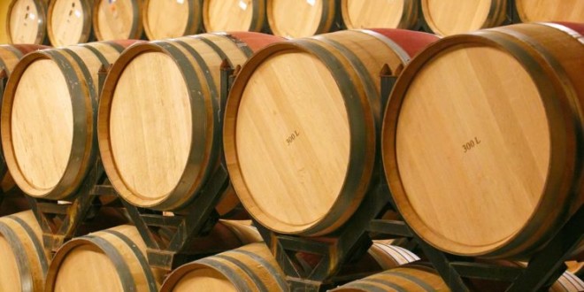 Spania distruge 40 de milioane de litri de vin pentru a reechilibra piața