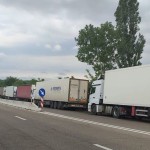 Cozi imense de camioane la punctul de trecere a frontierei Giurgiulești. Șoferii spun că așteaptă cel puțin cinci zile pentru a trece vama