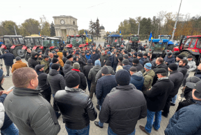 Prins cu minciuna, premierul Dorin Recean, s-a dat în spectacol! Fermierii: Vociferează informații false fermieri-recean