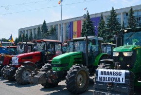 Agricultorii urmează să se întâlnească cu șefa statului, prim-ministrul, dar și cu reprezentanții BNM protest12