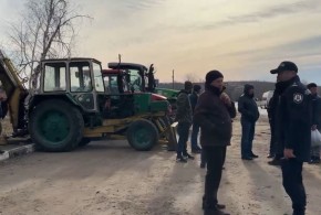 Protestele agricultorilor la Cahul: „Avem nevoie de ajutorul statului” tractoare-cahul