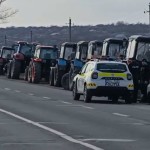 Vama Leușeni blocată de agricultori